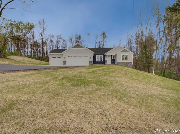 3575-13 Mile Rd NE, Rockford, MI 49341