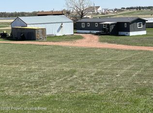 14603 86th St SW, Bowman, ND 58623