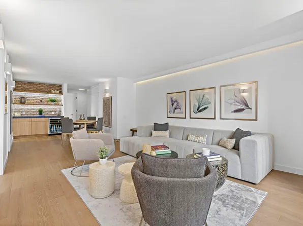 117 East 57th Street 21H image 1 of 28