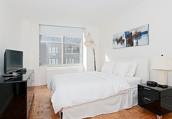 3rd image of 145 E 48th St APT 14F