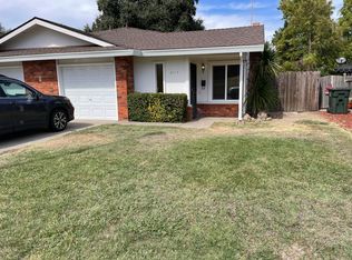 6917 Burnham Dr, Citrus Heights, CA 95621