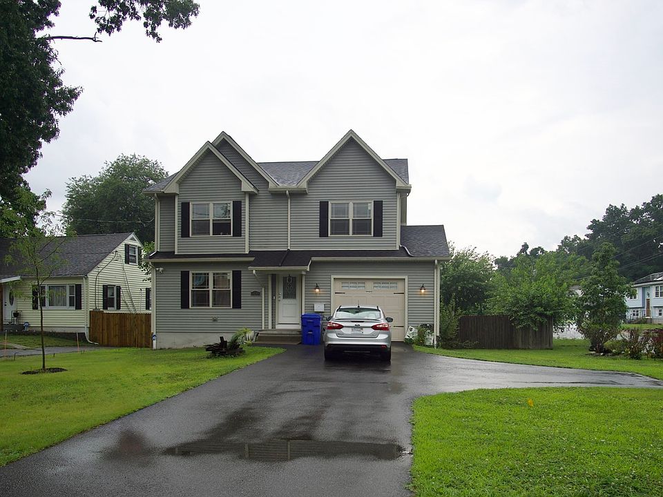 1st image of 1289 Bay St