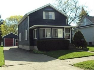15 Rippon Ave, Hillsdale, MI 49242