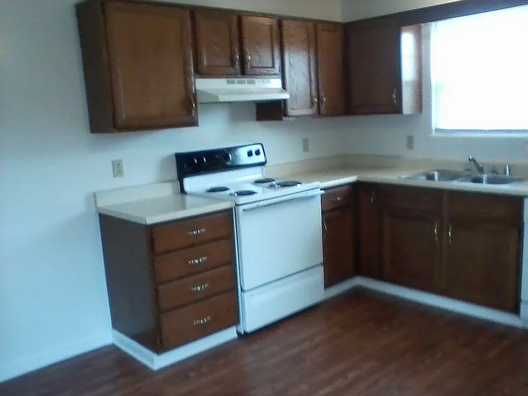 1609 Acosta Ct — Photo 3