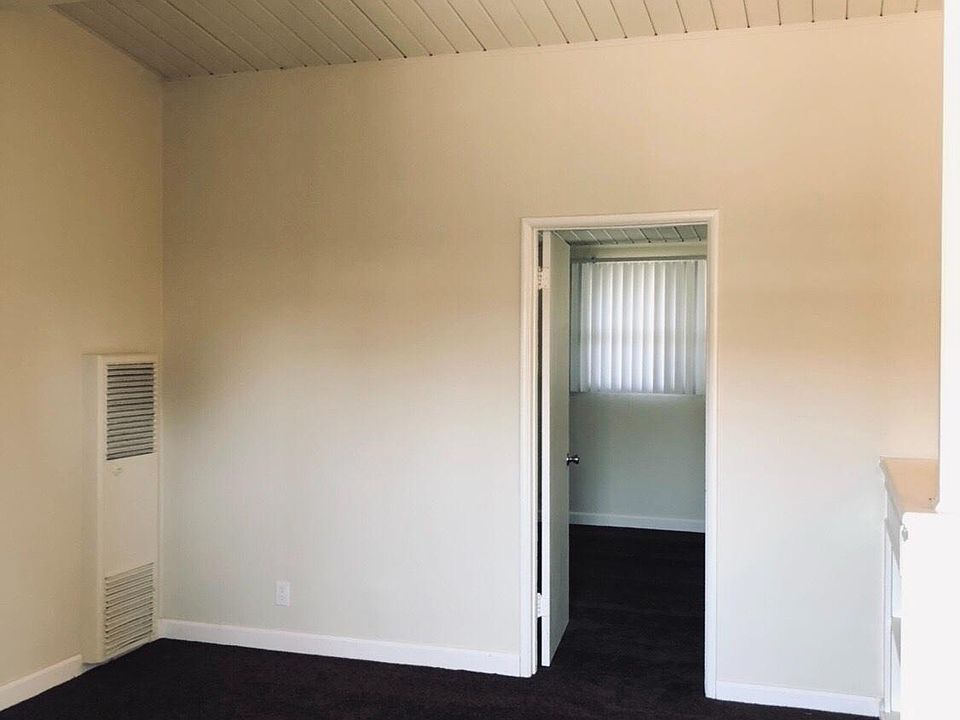 1st image of 11909 Vanowen St APT 2