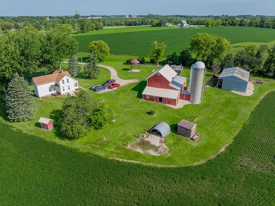 1st image of W9575 Cigelske Rd