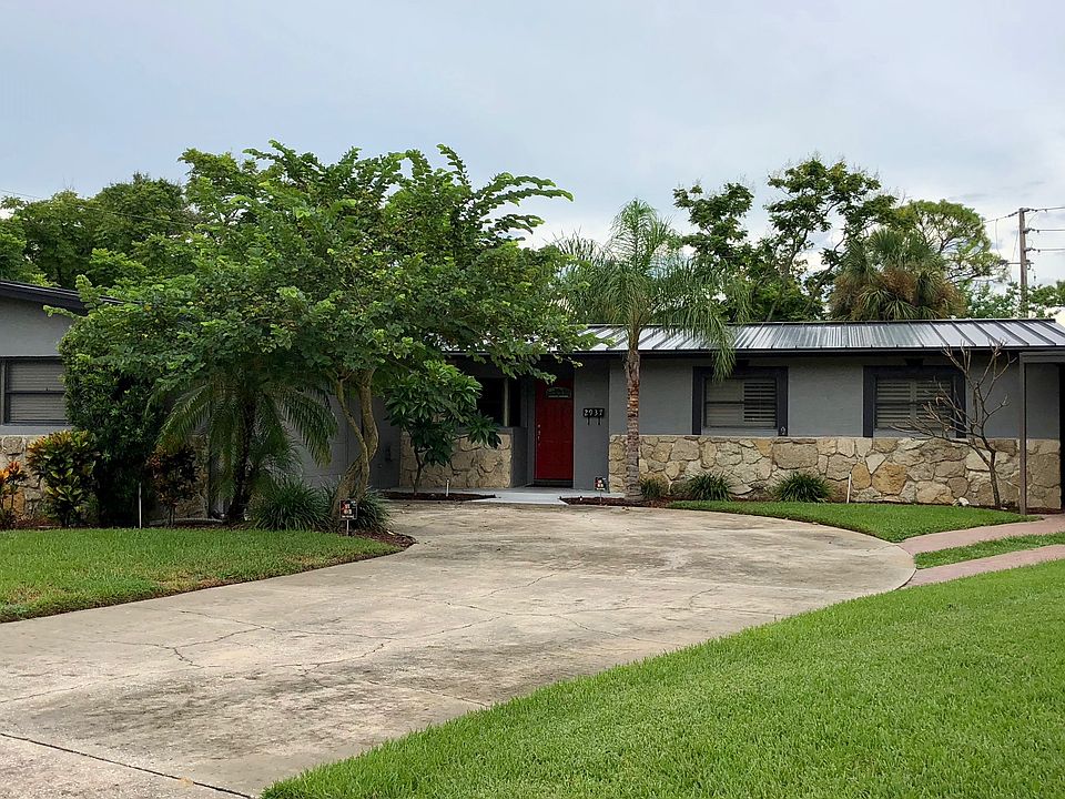 1st image of 2937 Abbey Ct