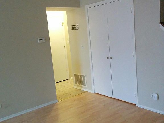 3rd image of 1005 Cleveland Ct