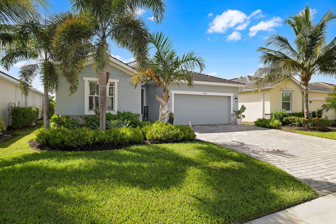 next background image