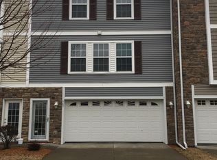 387 NE Kingwood, Waukee, IA 50263