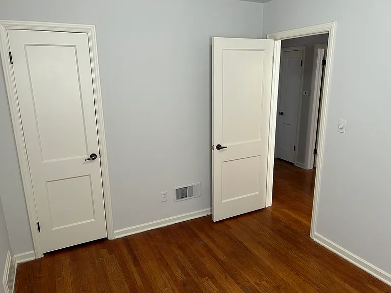 5218 Cedar St — Photo 9