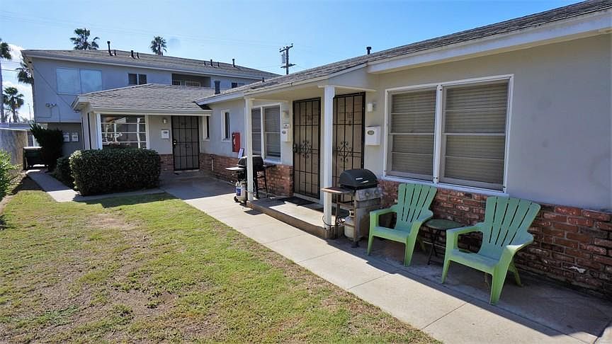 1st image of 871 Felspar St