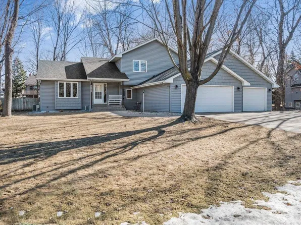 5270 Lake Ave NE, Albertville, MN 55301