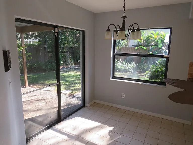 15108 Heathridge Dr — Photo 12