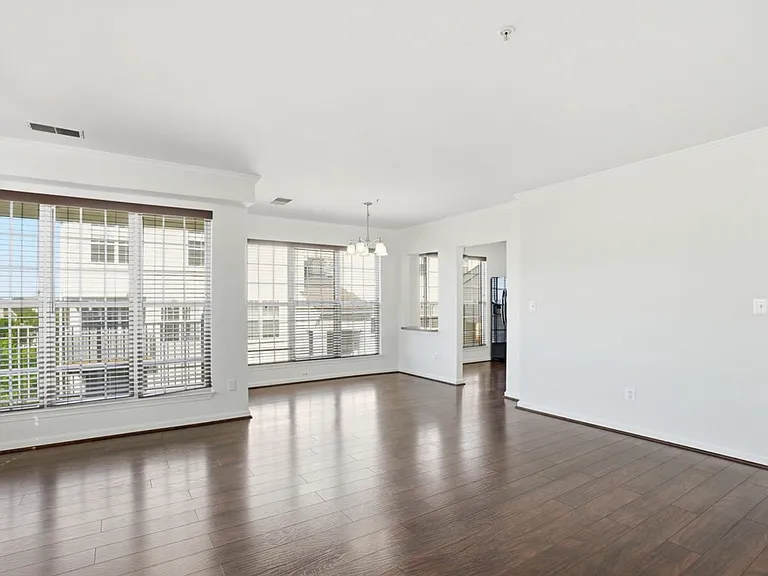 2494 Quick St #303 — Photo 15