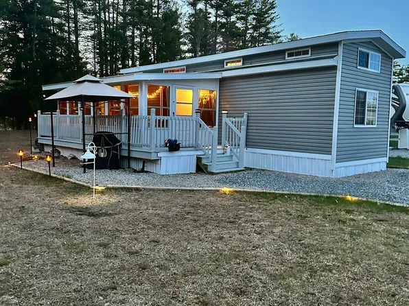 140 Fox Trot Loop, Alton, NH 03809