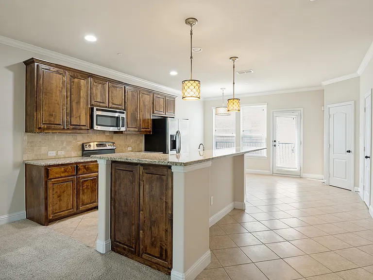 2500 Rockbrook Dr #82 — Photo 9