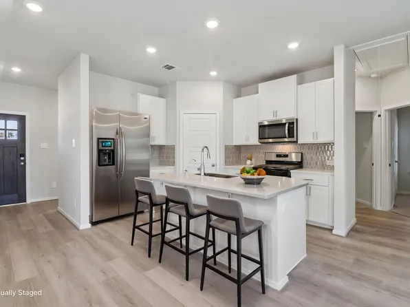 416 Sunrise Ranch Dr, Montgomery, TX 77316