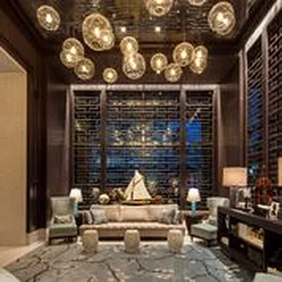 Rented by Extell Marketing Group LLC | media 25