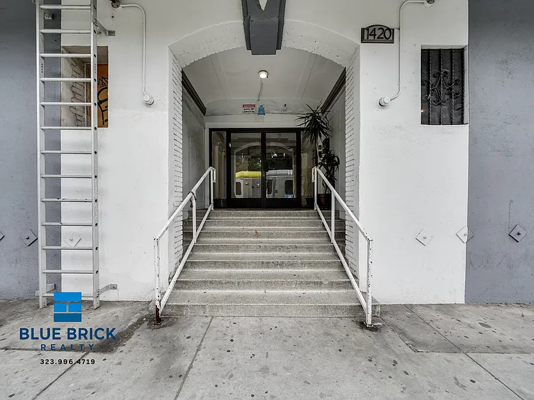 1420 S Flower St #22 — Photo 4