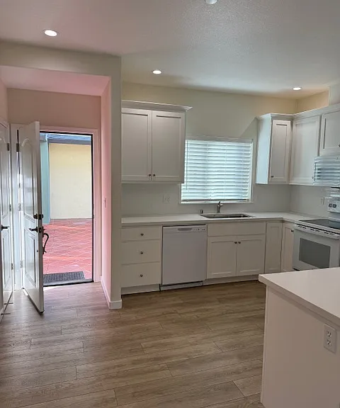 901 Estudillo St #9 — Photo 2