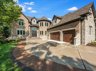 5700 Wolf Rd, Western Springs, IL 60558