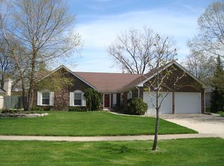 1619 Marie Ln, Glenview, IL 60025