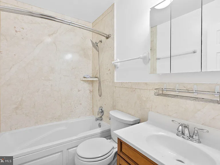 6284 Rose Hill Dr #E — Photo 13