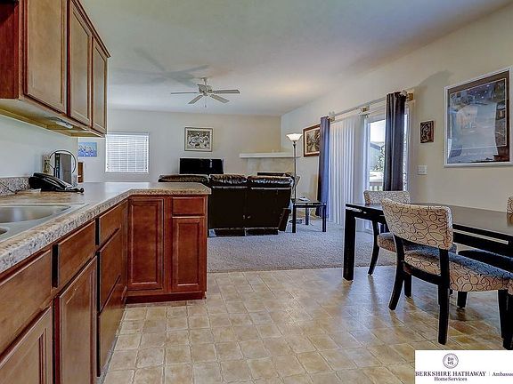 5th image of 4814 N 160th St