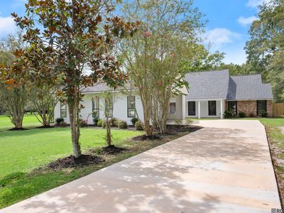 30051 Peak Ln, Walker, LA, 70785