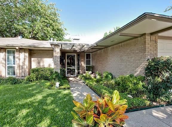 2nd image of 15615 Regal Hill Cir