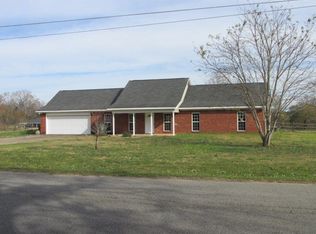 27 Duke Dr, Fort Mitchell, AL 36856