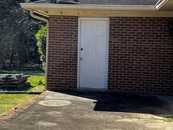 2nd image of 157 & 159 Bentwood Cir #157