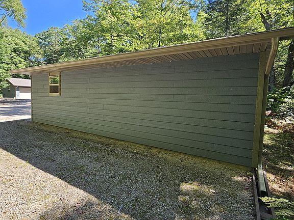 4th image of 5700 Breezy Pine Rd