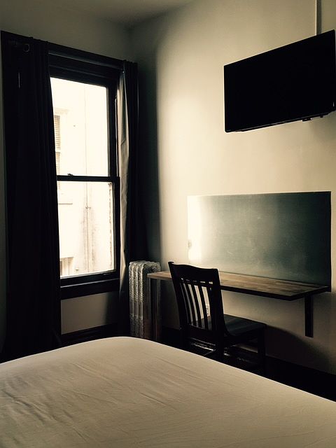 2nd image of 240 Ofarrell St