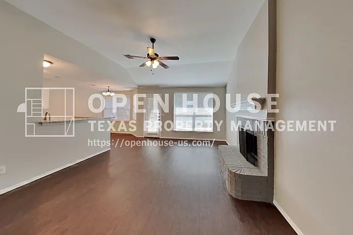 122 S Bending Oak Ln — Photo 4