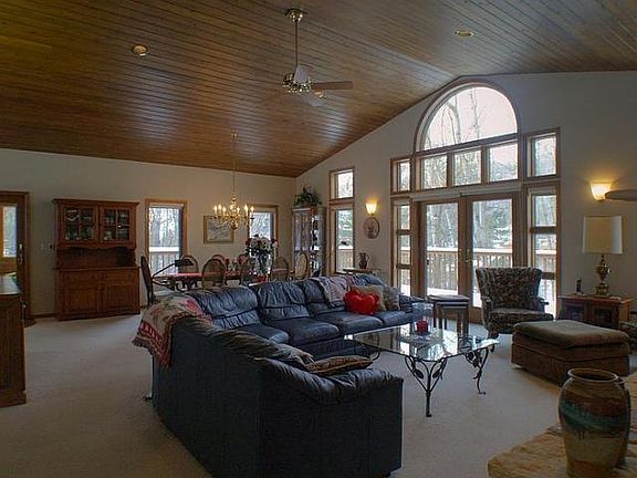 2nd image of N2025 Wedgewood Dr E