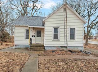 630 W Maple Ave N, Springfield, IL 62702