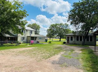 927 & 937 N Franklin St, La Grange, TX 78945