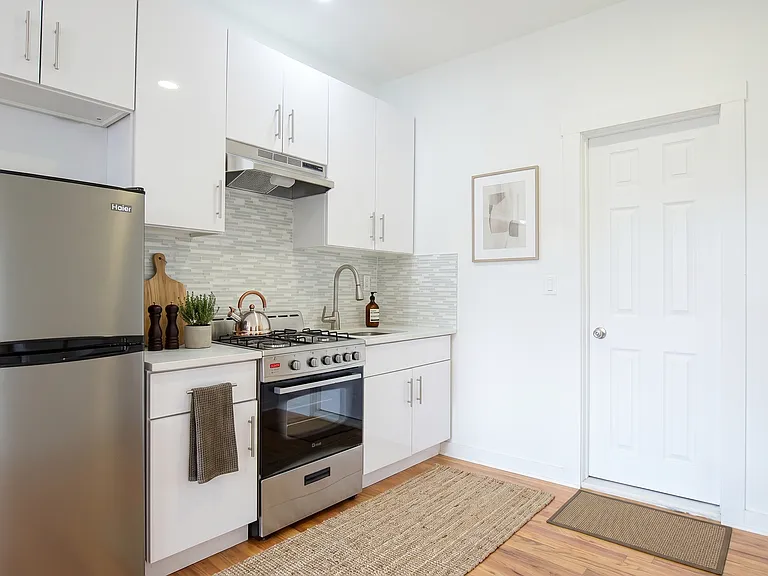 168 E 105th St #2C — Photo 3