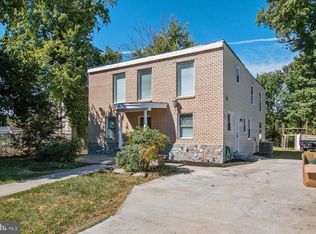133 N Huron Dr, Oxon Hill, MD 20745
