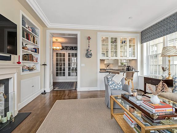 2nd image of 929 Park Ave #11C