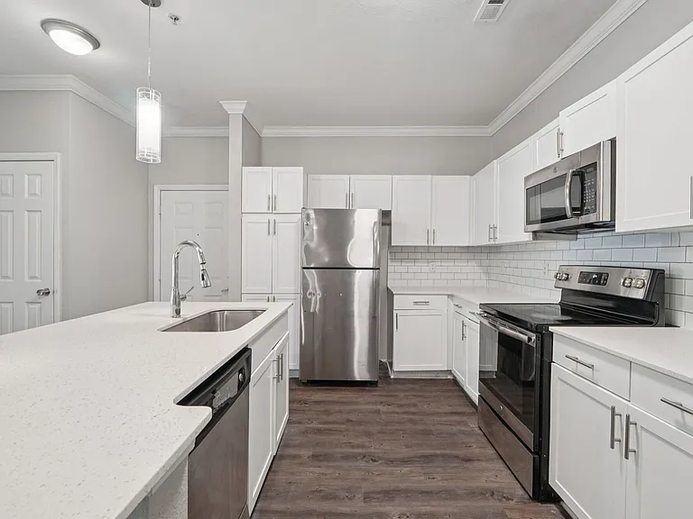 Providence Court — Photo 21