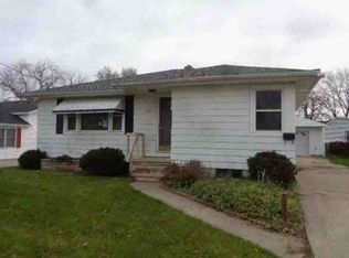 1703 S Jackson St, Bay City, MI 48708