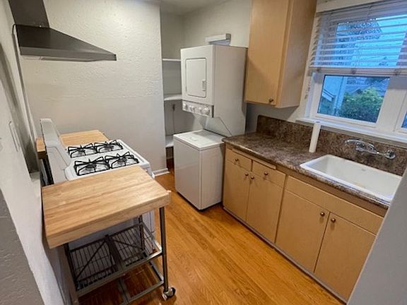 4th image of 622 Valle Vista Ave #624