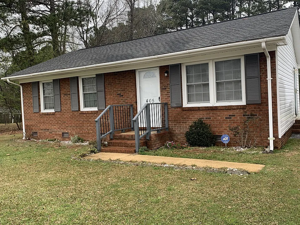 405 Moon Cir