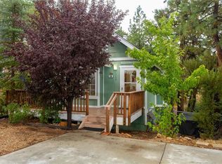 368 San Bernardino Dr, Sugarloaf, CA 92386