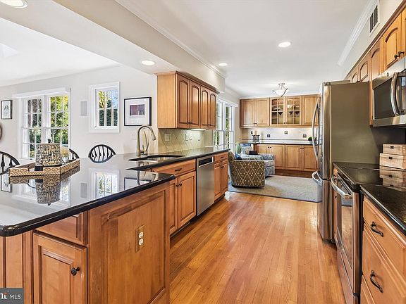 2nd image of 13169 Autumn Hill Ln