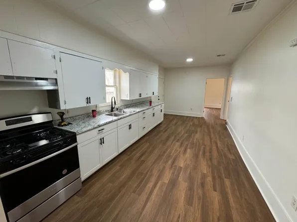 1005 Young St #D, Broussard, LA 70518