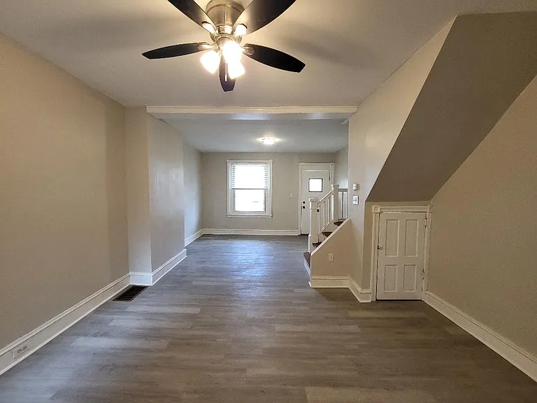 230 S Frazier St — Photo 11